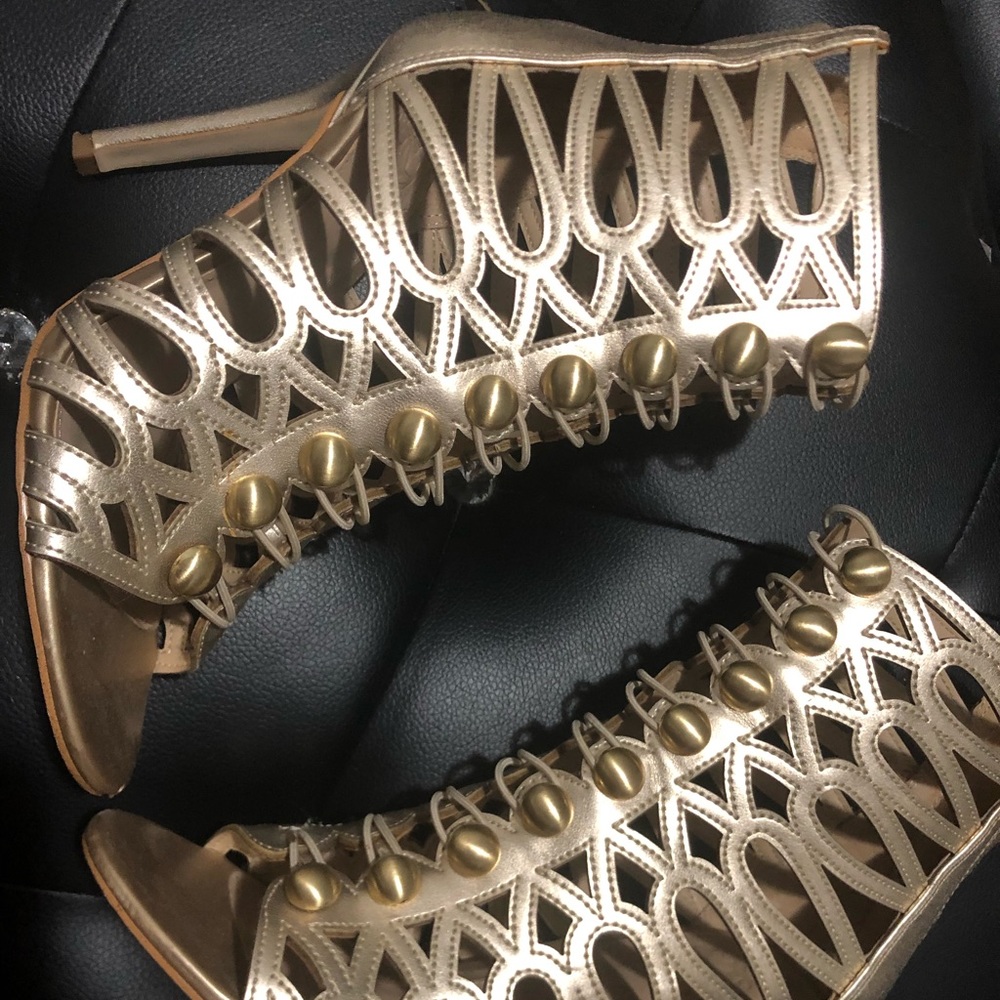 Guess High heels